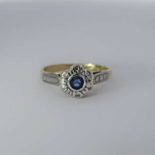 Antique Sapphire & Diamond Ring